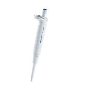 Eppendorf_Liquid_Handling_Reference_2_single_channel_100_1000uL_blue_product_a561.jpg