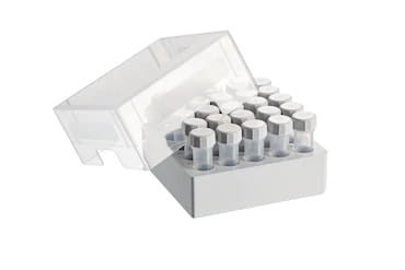 Storage Box 5 × 5, na 25 probówek 5 ml z zakrętką, 2 szt., wysokość 76 mm, 3 in, polipropylen, do zamrażania w maks. -86 °C, autoklawowalne, z pokrywką i kodem alfanumerycznym